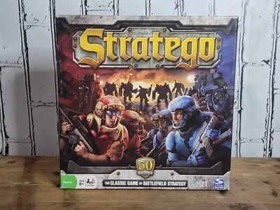 Stratego Classic Battlefield Strategy Board Game 2011 Edition 100% Complete - Image 1 of 4