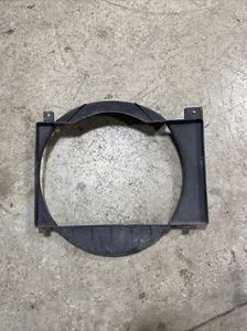 Jeep Cherokee XJ Comanche MJ 87-01 4.0 6 Cylinder Cooling Fan Shroud (BLK99) - Picture 1 of 15