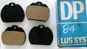 SERIE PASTICCHE FRENO(BRAKE-PADS)ANT VOLKSWAGEN 1300 L  DP 84  - Picture 1 of 1