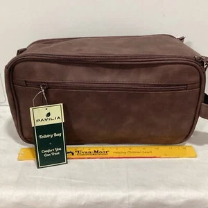 Bolsa de aseo Pavilla. Cuero gamuza marrón nuevo con etiquetas - Imagen 1 de 3