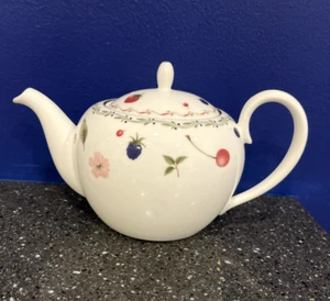 Noritake Portshore 4613 Teekanne klein 16 flüssige Unzen weiß mit bunten Beeren - Bild 1 von 8