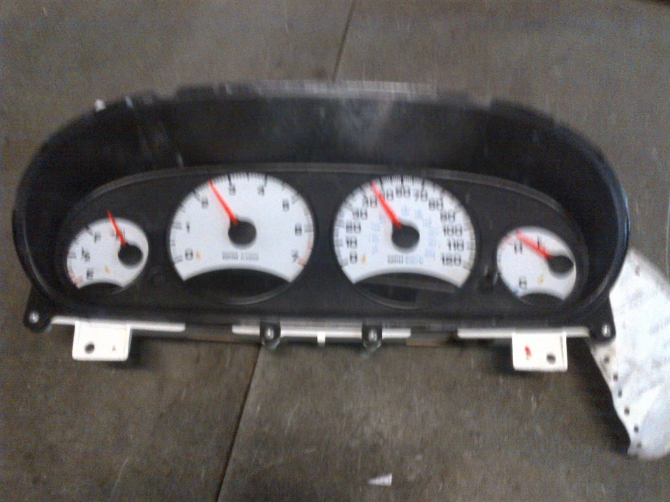 2002 DODGE STRATUS INSTRUMENT CLUSTER SPEEDOMETER TACH ODOMETER (MPH) - Image 1 of 1