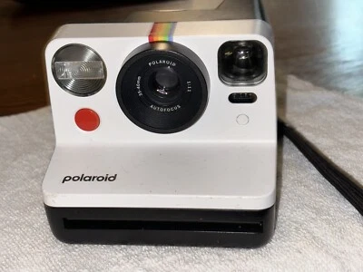 Polaroid Now Instant Camera Generation 2 White - Image 1 of 4