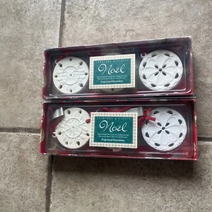 Crabtree und Evelyn Noel Duftornamente Weihrauch und sibirische Tanne ZWEI - Bild 1 von 5