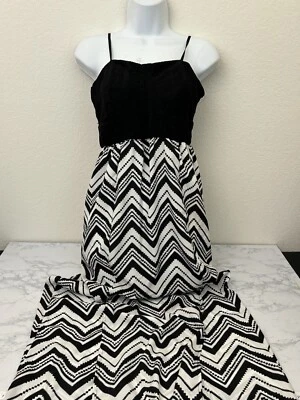 Womens Junior M 7-9 No Boundaries Dress Sleeveless Black White Spaghetti Maxi B2 - Image 1 of 4