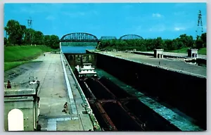 Postcard Government Locks Louisville And Portland Canal, Louisville KY Unposted - Picture 1 of 2