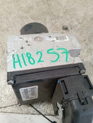 Anti-Lock Brake Part Assembly Fits 17-18 DODGE 2500 PICKUP 3966600 - Image 1 of 4