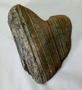 Natürliche herzförmige Felsen Landschaftsbau Dekoration Liebe Valentinstag Hochzeit Malerei - Bild 1 von 9