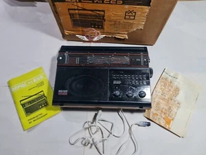 Veras RP 225 Верас РП 225 VTG Solid State Transistor Radio LW MW SW UDSSR- - Bild 1 von 4
