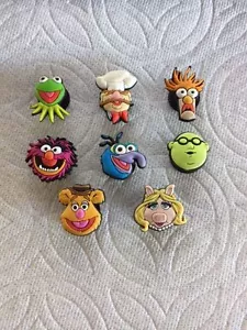MUPPETS JIBBITZ FOZZIE CHEF BEAKER BUNSEN KERMIT MISS PIGGY JIBBITZ ZAPATOS DIJES - Imagen 1 de 9
