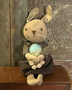 "Conejo de Pascua Sweet Grubby Primitive Rústico Country Calico con muñeca huevo azul 13" - Imagen 1 de 7