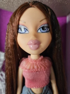 Кукла Bratz Roxxi с нарядом ювелирные изделия рестайлинг Phoebe's Twin Sister MGA - Изображение 1 из 4