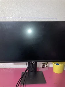 Dell Monitor - Picture 1 of 8