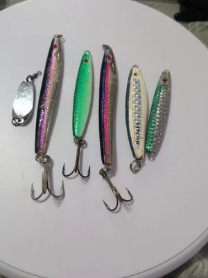 Salt And Freshwater Fishing Jigs - Image 1 of 4