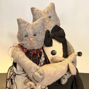 VTG Felt Cat Couple-Handmade OOAK Whimsical Shelf Sitter w/ Dead Rat Folk Art - Picture 1 of 5