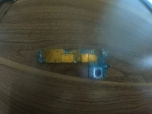 phone parts - Photo 1 sur 2