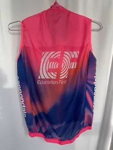 NEW Rapha Men’s EF Pro Team Lightweight Gilet In Size S - Picture 1 of 4