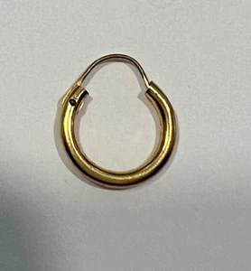 PARA HOMBRES MUJERES NUEVO 14k ORO AMARILLO 3/8" ARO PENDIENTE ÚNICO joyería .26G - Imagen 1 de 3