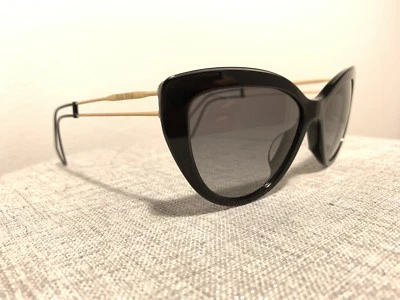 GAFAS DE SOL AUTÉNTICAS MIU MIU SMU 12R-A U6F-3M1 Foto 1 de 4
