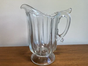 VINTAGE HEAVY CLEAR GLASS PITCHER Paneled Footed Water or Barware / Restaurant - Bild 1 von 7