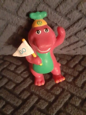 Figura de colección Barney el dinosaurio con colgante deportivo GO adorno de pastel Lyon 1993 Foto 1 de 4