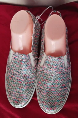 new Mossimo Supply Co.womens sneaker  pink grey tribal loretta - Image 1 of 4