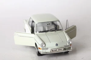 S Modell  1:18  BMW LS Luxus  (1952)  hellgrün blass  (337978) - Picture 1 of 4