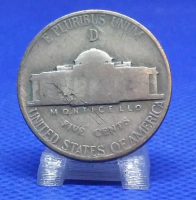 1943-D 35% silver war nickel mint error lamination - Image 1 of 2