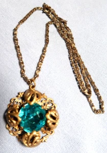 VINTAGE ART DECO GOLD TONE TURQUOISE COLOR FACETED CZECH GLASS NECKLACE - Picture 1 of 2