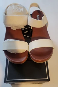 MIA Cindi Sandal White Womens Size 8 00638718 NWB Slip On Arzpu New!! - Picture 1 of 4