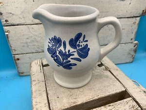 Vintage Pfaltzgraff Yorktowne Blue Flower Coffee Creamer - Picture 1 of 6