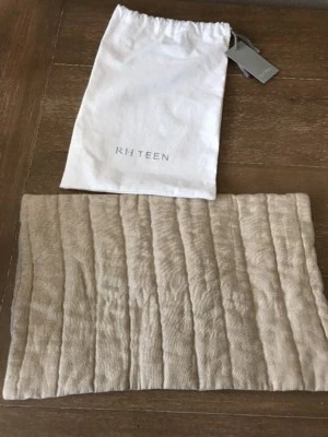 $29 Restauración Hardware Teen Lurex Shimmer COLCHADO TOCADOR SHAM Gris/Plateado Nuevo con Etiquetas Foto 1 de 4