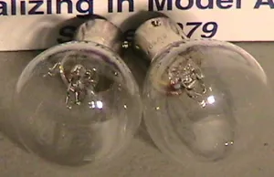 1928 1929 1930 1931 Model A Ford Ratrod Streetrod 6V 50/32 CP Headlight Bulbs - Picture 1 of 5