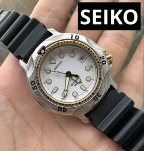 Reloj de cuarzo Seiko Diver SCUBA fecha analógico para hombre 5H25-6000 artículo de trabajo - Imagen 1 de 10