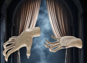 REALISTIC Creepy Resin Ceramic witch hand wall crawling Halloween prop In BOX - Picture 1 of 9