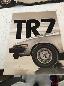 Vintage 1981 Triumph TR7 Fold-Out Color Sales Brochure, 11" x 8 1/2", EUC - Picture 1 of 3