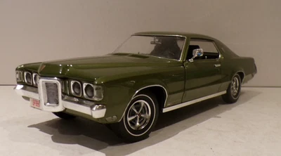 ERTL RACING CHAMPIONS 1969 PONTIAC GRAND PRIX GREEN VERY NEAR MINT UNBOXED 1:18 - Imagem 1 de 4