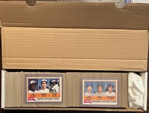 Juego de tarjetas de béisbol Topps 1981. TARJETAS DE NOVATO RAINES Y VALENZUELA. JUEGO MUY BONITO. - Imagen 1 de 1