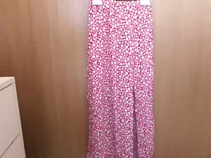 Sportsgirl Midi Split Skirt, White Floral with Red Print, BNWT,Size: 6 - Picture 1 of 5