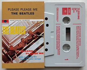 THE BEATLES - PLEASE PLEASE ME (EMI TCPCS3042) 1980s UK CASSETTE TAPE RED PRINT - Picture 1 of 3