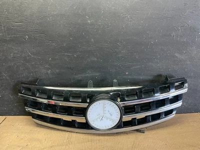 Parrilla superior delantera Mercedes Benz ML350 ML550 2006 2007 2008 R5367 DG Foto 1 de 4