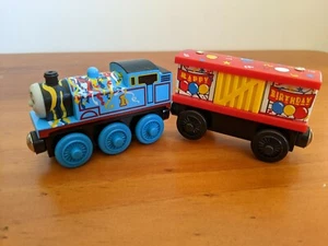 NEW no box - Thomas & Friends Wood Railway BIRTHDAY THOMAS TANK ENGINE + WAGON - Picture 1 of 11