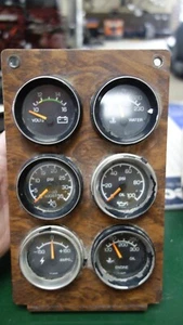 Kenworth Gauge Cluster K152-539-2 - Picture 1 of 3