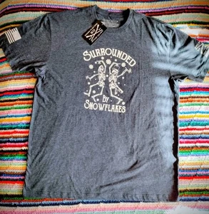 Grunt Style Surrounded By Snowflakes T-Shirt XXL Patriot Military Veteran 2A Neu mit Etikett - Bild 1 von 13