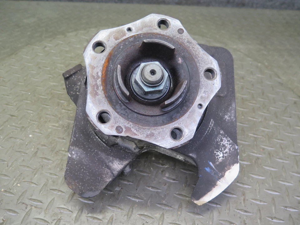 1997-2004 PORSCHE BOXSTER 986 FRONT RIGHT SPINDLE KNUCKLE WHEEL HUB BEARING - Image 1 of 4