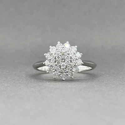 Anillo de cóctel Estate de diamantes de 0,70 quilates de oro blanco de 14 quilates Foto 1 de 4