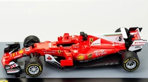 Ferrari SF70H Scala 1:43 Sebastian Vettel 2017 Modellino Formula 1 Collezione F1 - Foto 1 di 9