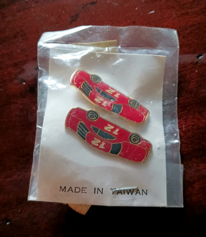 Juego de pendientes de coche vintage Bobby Allison #12 NASCAR Winston Cup carreras deportes de motor Foto 1 de 2