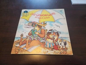 Libro y disco de Walt Disney solo abuela y yo, ¡buen estado! - Imagen 1 de 3