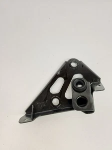 2015-2016 MCLAREN 650S SPIDER RIGHT SIDE INTERCOOLER MOUNT BRACKET OEM  - Bild 1 von 9